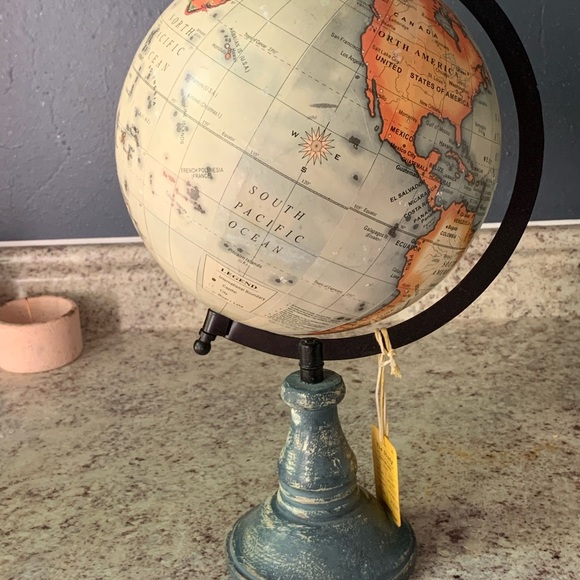 Vintage globe world map thrifted - Picture 3 of 4